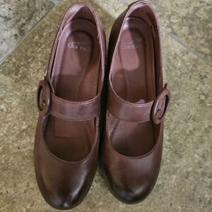 Dansko Brandy Waterproof Burnished Leather Mary Janes in Spice 39